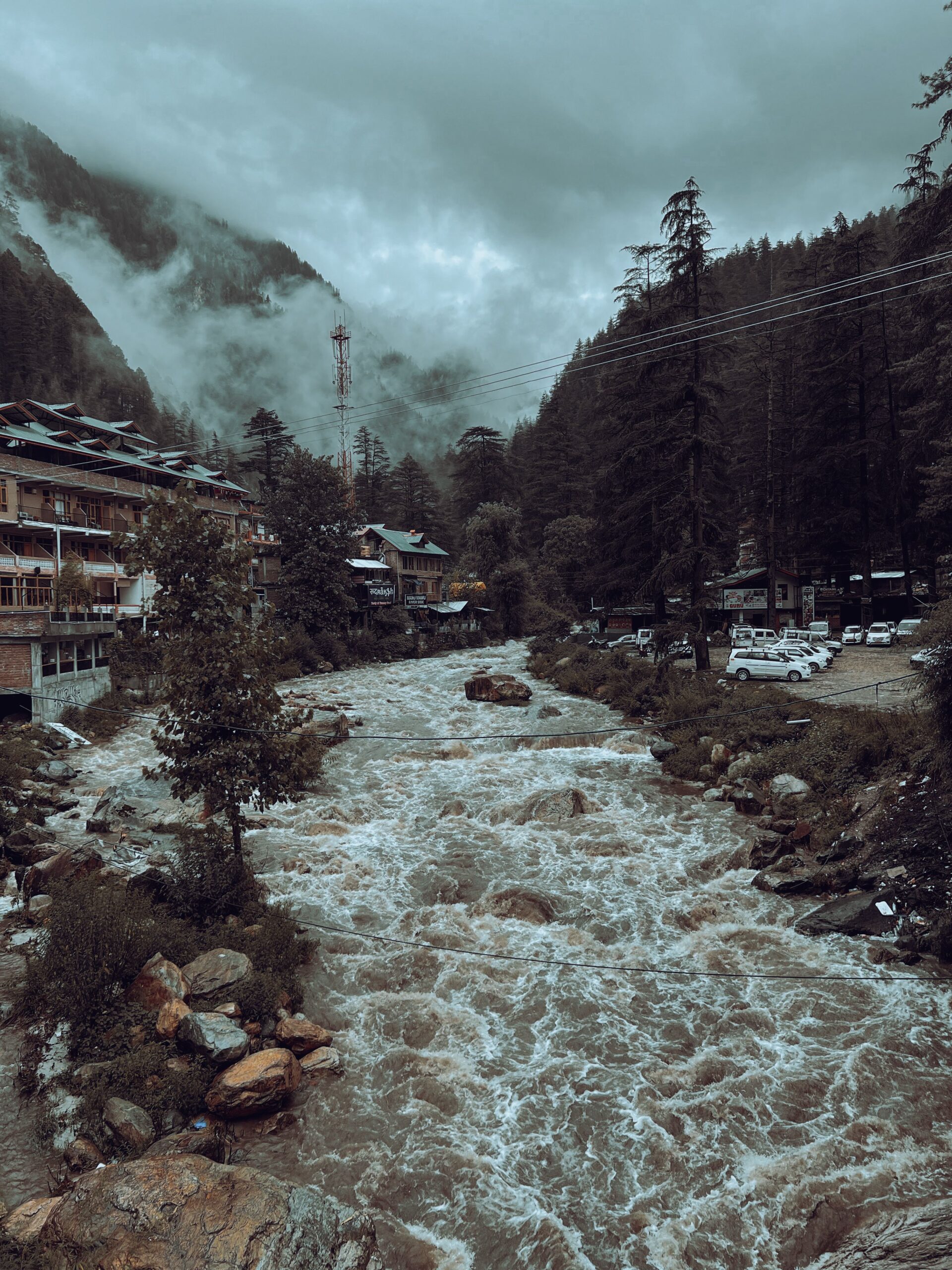 delhi to kasol by innova crysta